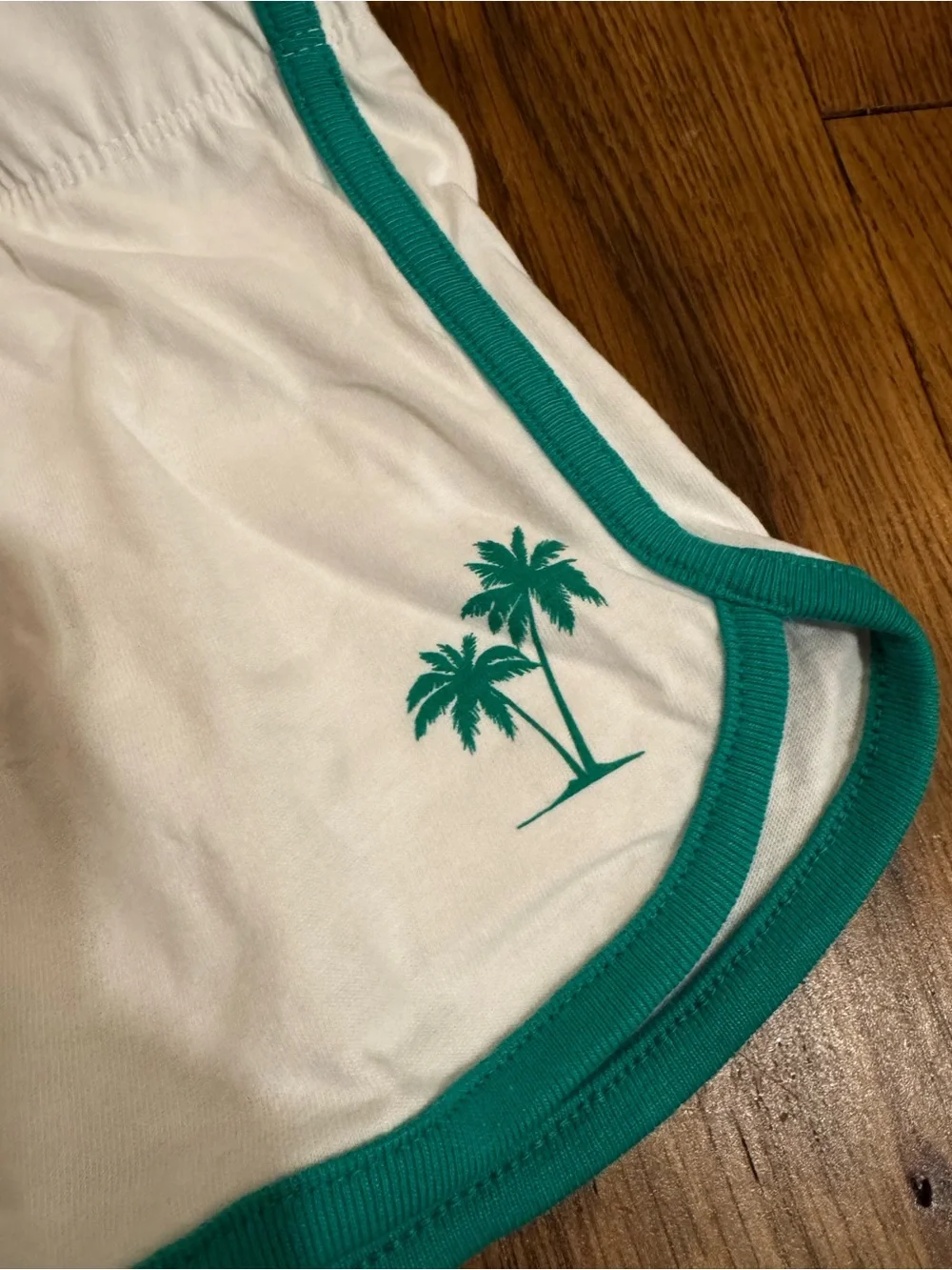 Girls Contrast Graphic Dolphin Shorts